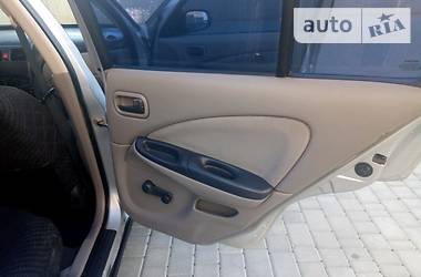 Хэтчбек Nissan Almera 2002 в Одессе