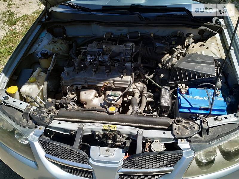 Хэтчбек Nissan Almera 2005 в Радомышле