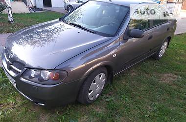 Седан Nissan Almera 2004 в Чернівцях