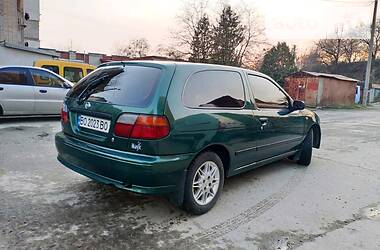 Хэтчбек Nissan Almera 1998 в Львове