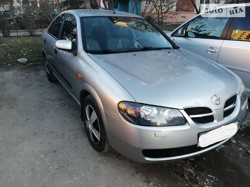Nissan Almera 1.8