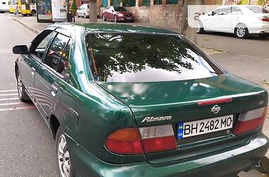 Седан Nissan Almera 1996 в Одессе