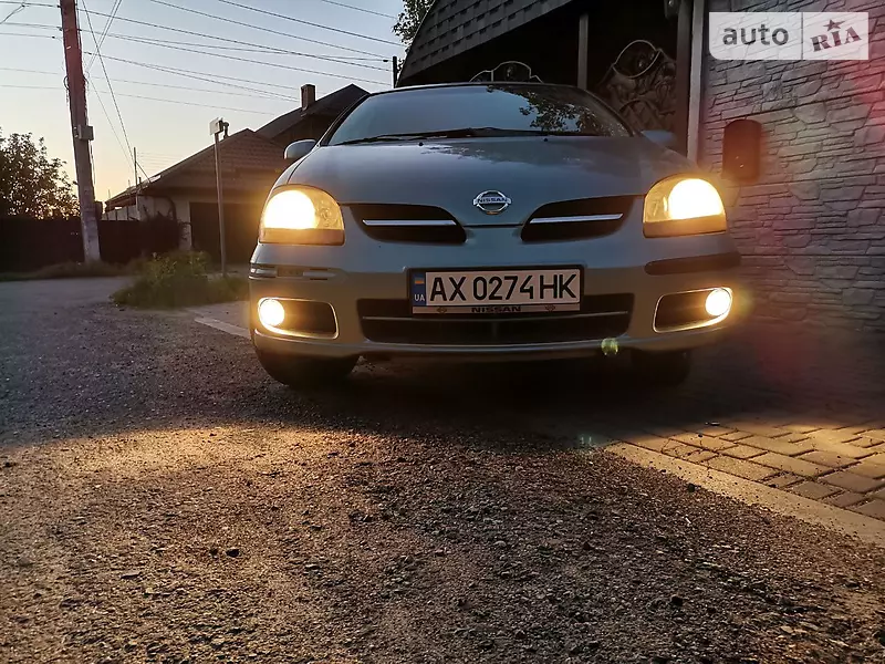 Nissan Almera 2000