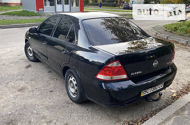 Седан Nissan Almera 2011 в Львове