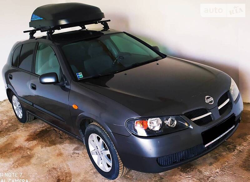 Nissan Almera