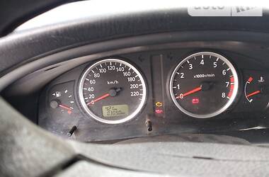 Седан Nissan Almera 2004 в Умани