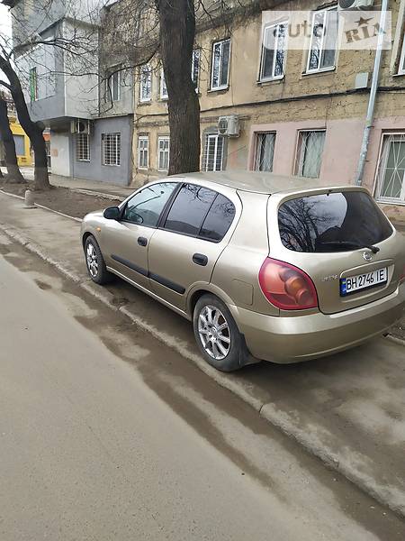 Хэтчбек Nissan Almera 2003 в Одессе