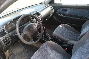 Хэтчбек Nissan Almera 1999 в Одессе