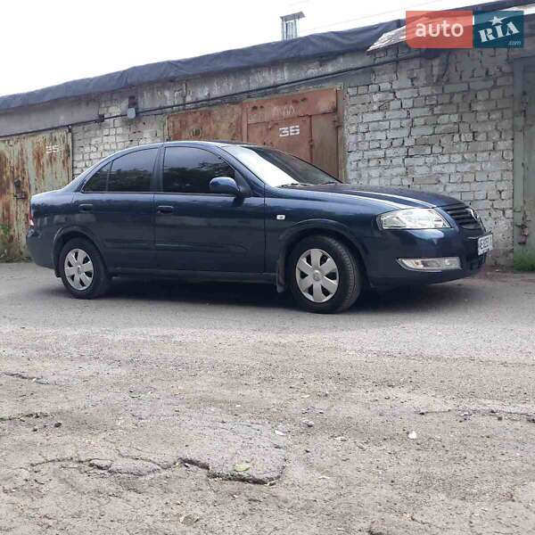 Седан Nissan Almera 2008 в Днепре