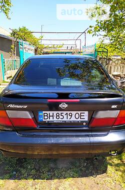 Седан Nissan Almera 1997 в Одессе