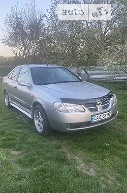 Седан Nissan Almera 2004 в Христиновке