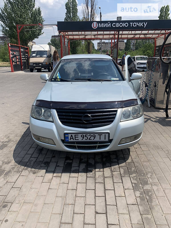 Nissan Almera