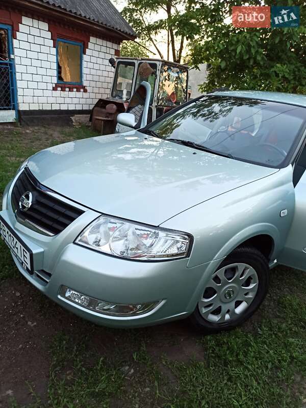 Седан Nissan Almera 2010 в Гайсину