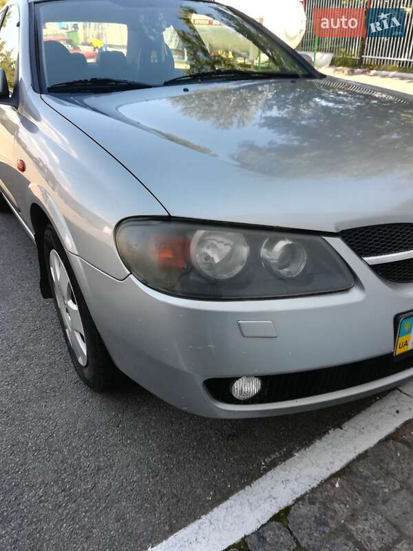 Седан Nissan Almera 2004 в Дніпрі