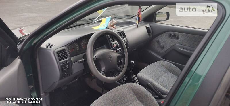 Седан Nissan Almera 1998 в Вышгороде
