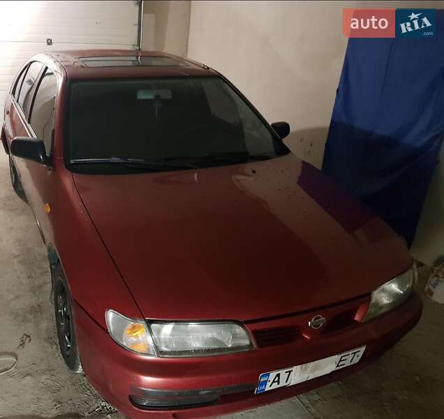 Седан Nissan Almera 1996 в Івано-Франківську
