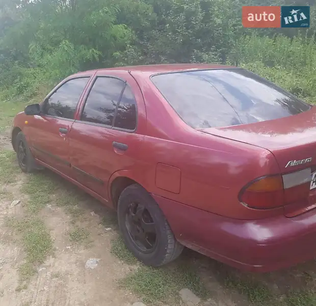 Nissan Almera