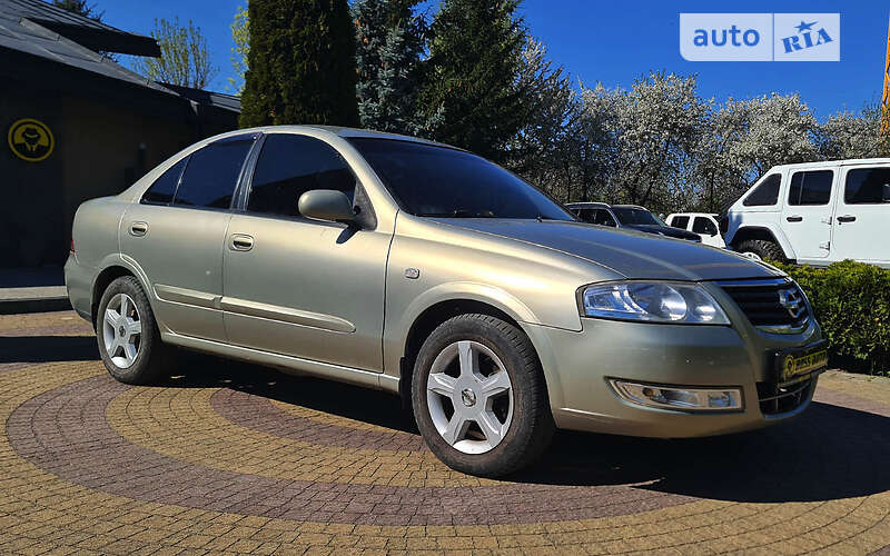 Седан Nissan Almera 2006 в Львове