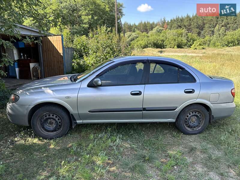 Седан Nissan Almera 2005 в Богодухіву
