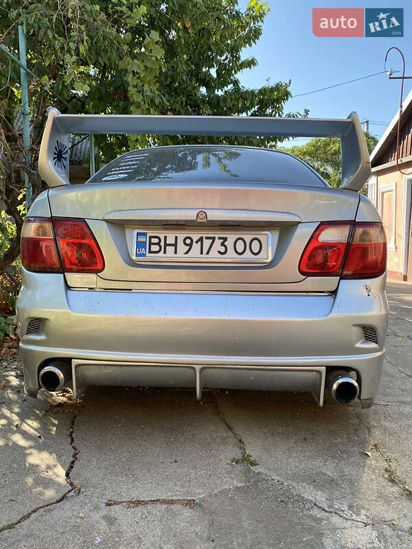 Седан Nissan Almera 2003 в Овідіополі