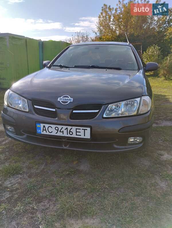 Седан Nissan Almera 2000 в Любомле