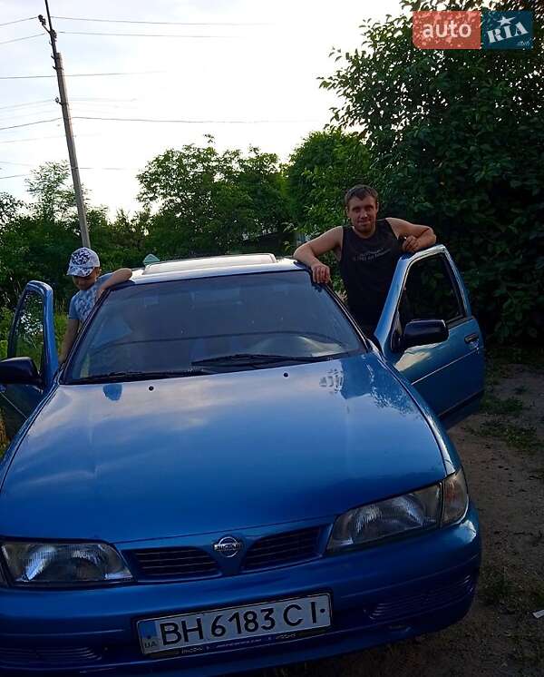 Седан Nissan Almera 1999 в Вознесенську