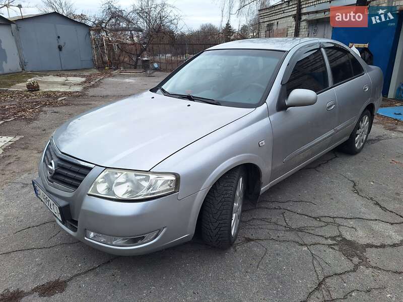 Седан Nissan Almera 2008 в Кременчуге
