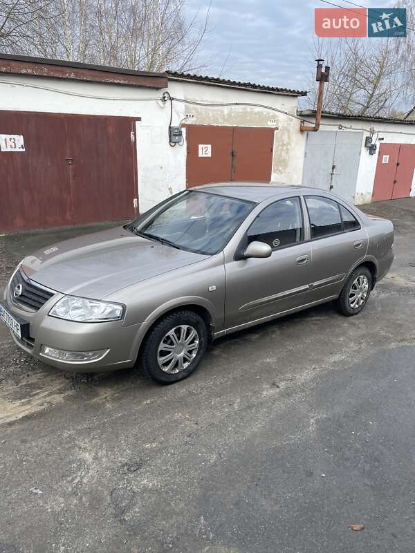 Седан Nissan Almera 2010 в Шепетовке