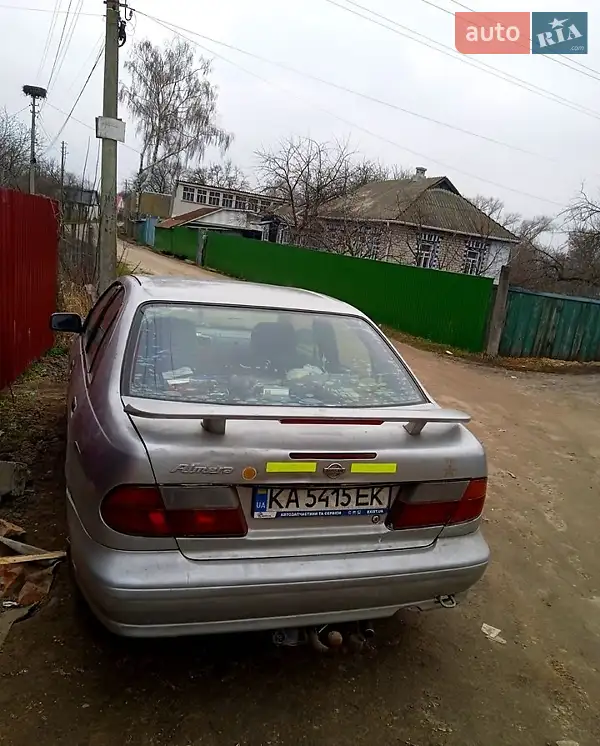 Nissan Almera