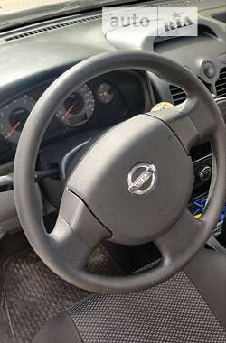 Седан Nissan Almera 2012 в Львові