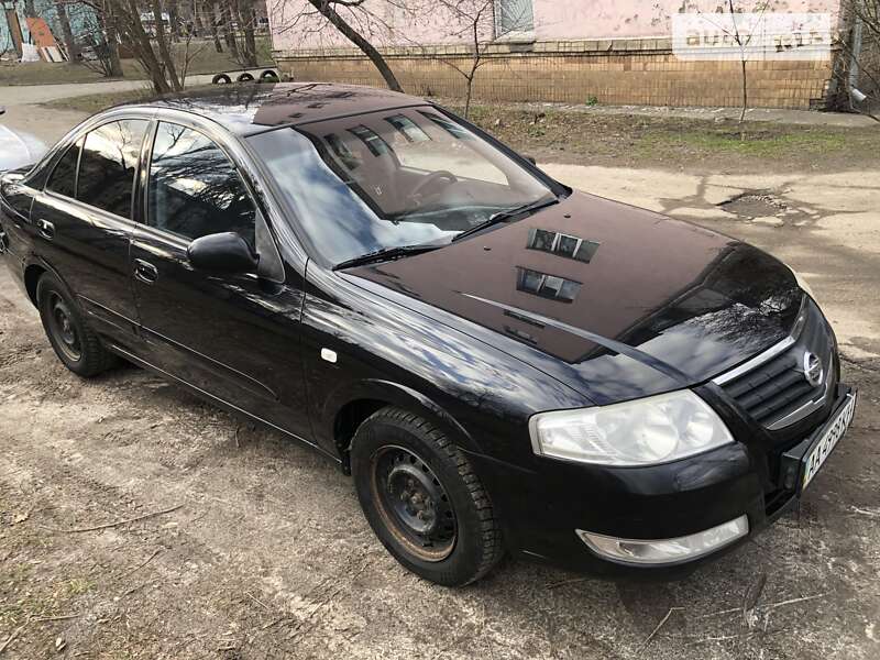 Седан Nissan Almera 2008 в Києві