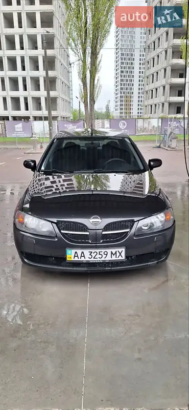 Nissan Almera