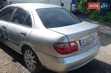 Седан Nissan Almera 2003 в Днепре