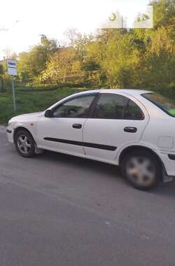 Седан Nissan Almera 2000 в Львове