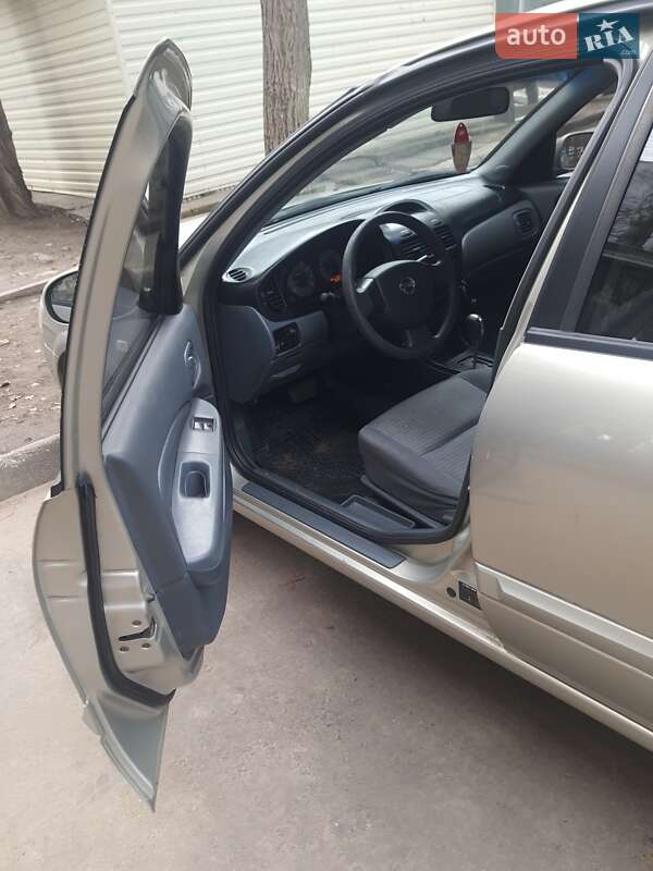 Седан Nissan Almera 2007 в Одессе