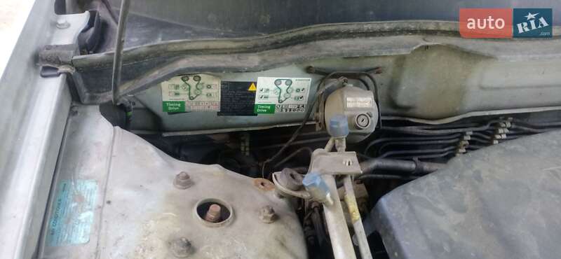 Седан Nissan Almera 2005 в Радивиліві