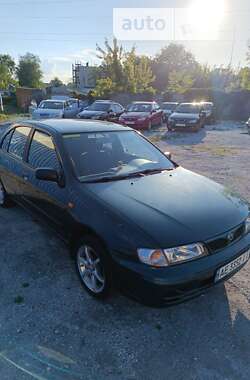 Седан Nissan Almera 1999 в Дніпрі