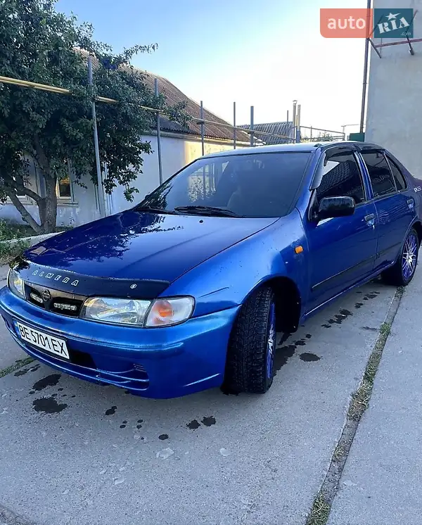 Nissan Almera