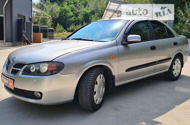 Седан Nissan Almera 2005 в Киеве