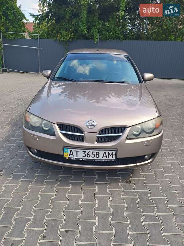 Седан Nissan Almera 2006 в Коломиї