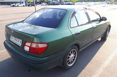 Седан Nissan Almera 2001 в Києві