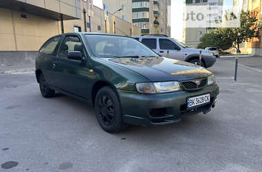 Хетчбек Nissan Almera 1998 в Рівному