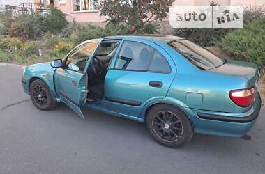 Седан Nissan Almera 2002 в Обухове