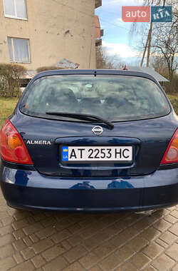 Хэтчбек Nissan Almera 2006 в Черновцах