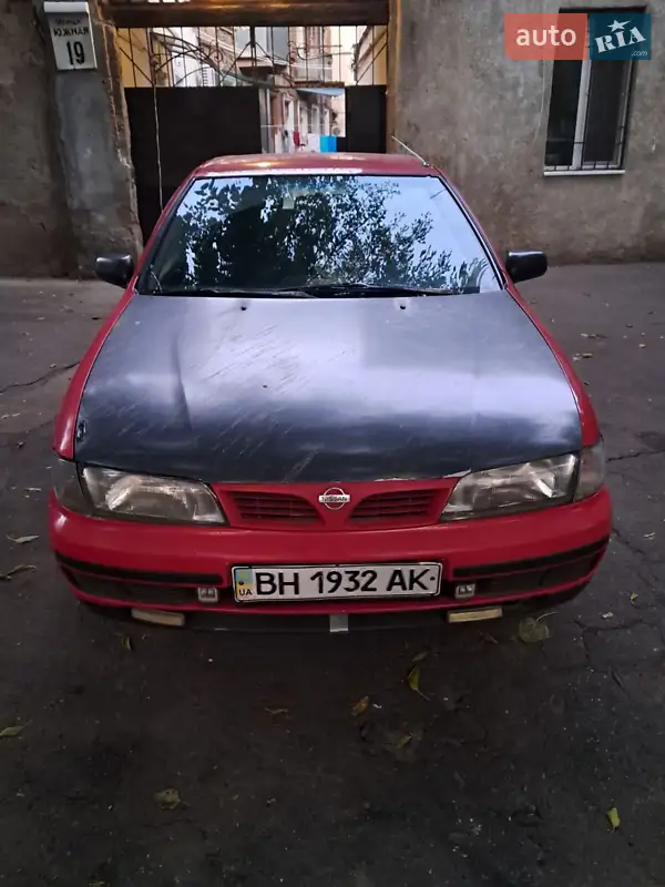Nissan Almera