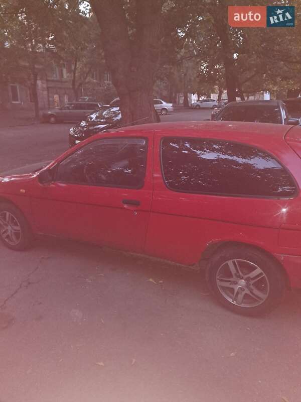 Хэтчбек Nissan Almera 1996 в Одессе