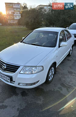 Седан Nissan Almera 2012 в Києві