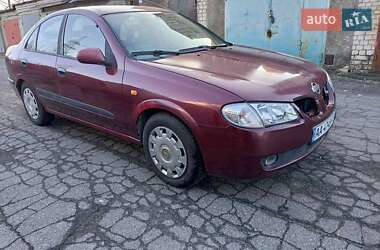 Седан Nissan Almera 2001 в Києві