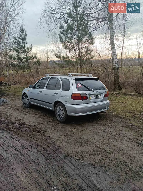 Nissan Almera