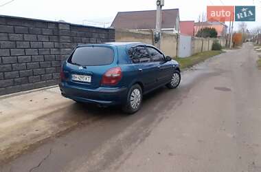 Хетчбек Nissan Almera 2001 в Одесі